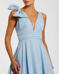 Petite Light Blue Sleeveless Plunge Neck Ball Gown With Bow Detail