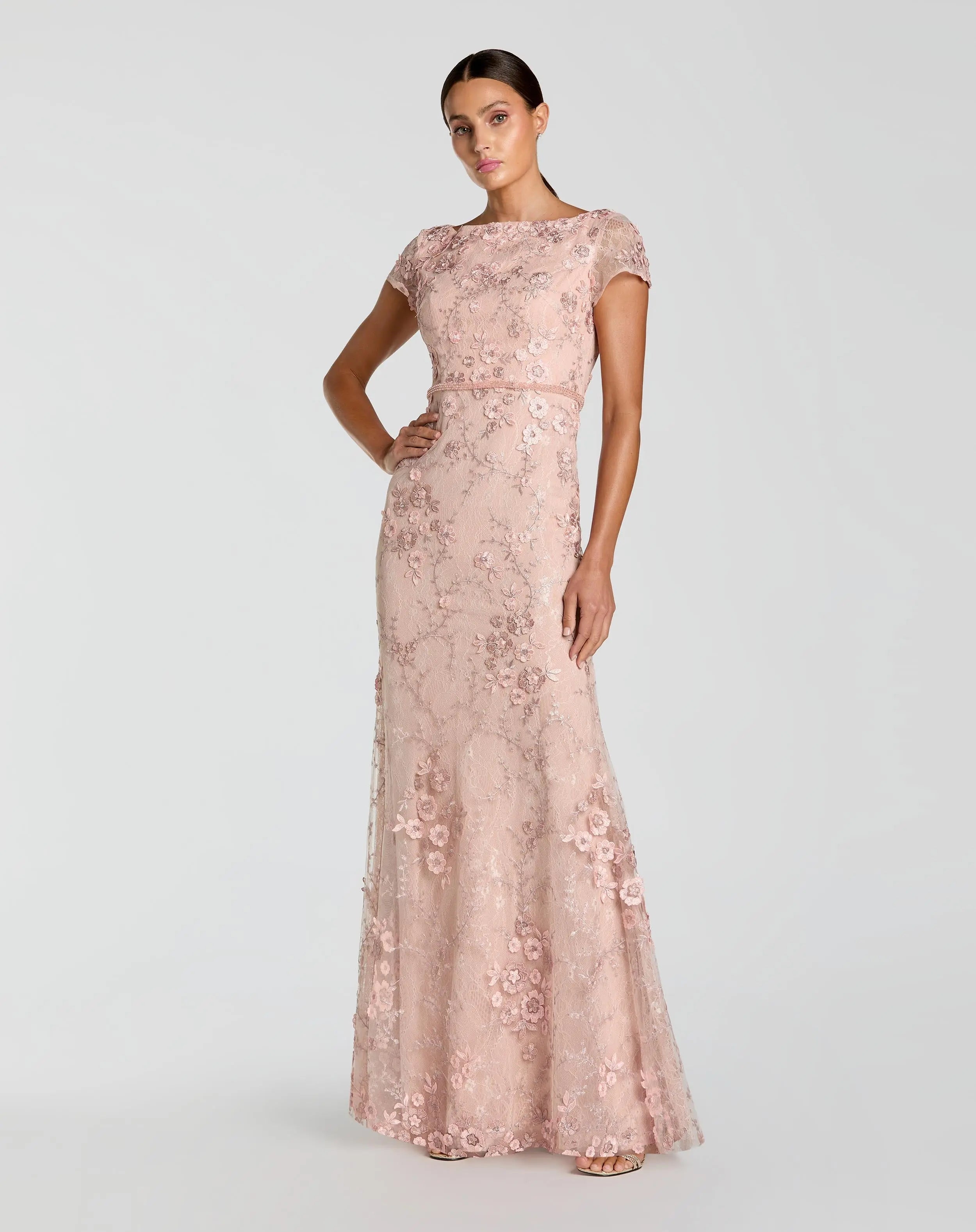 Floral Applique Boat Neck Short Sleeve Gown