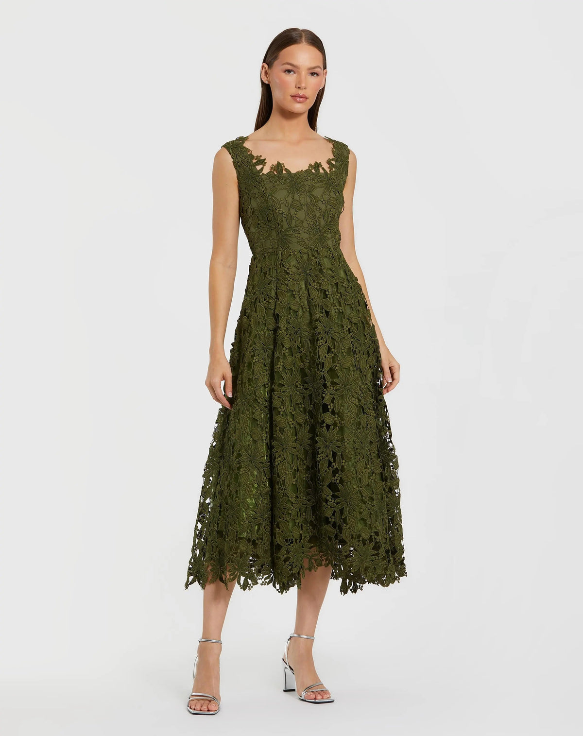 Green Sleeveless Embroidered Lace A Line Midi Dress