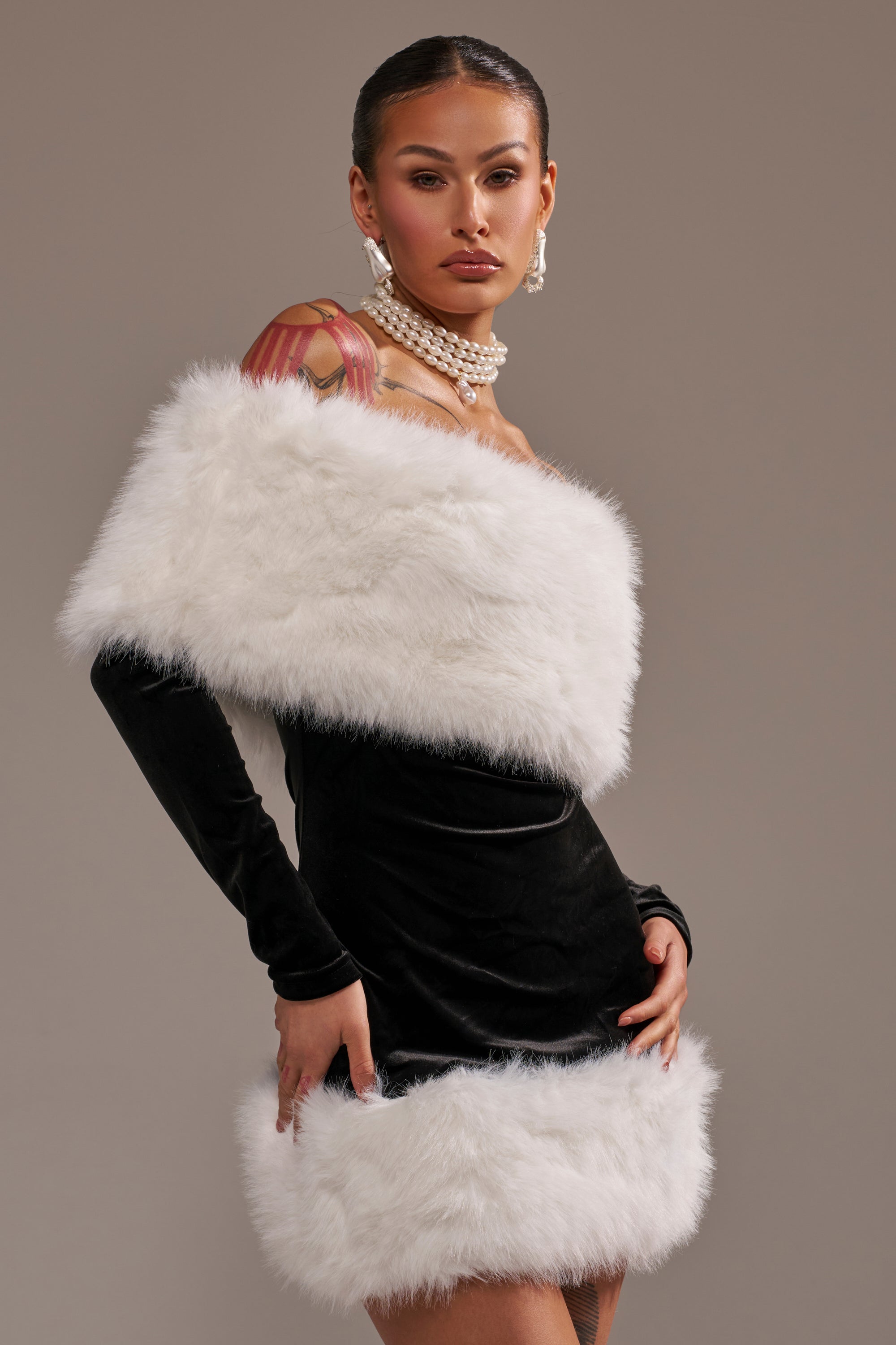 OH BABY VELVET MINI DRESS WITH FUR TRIM