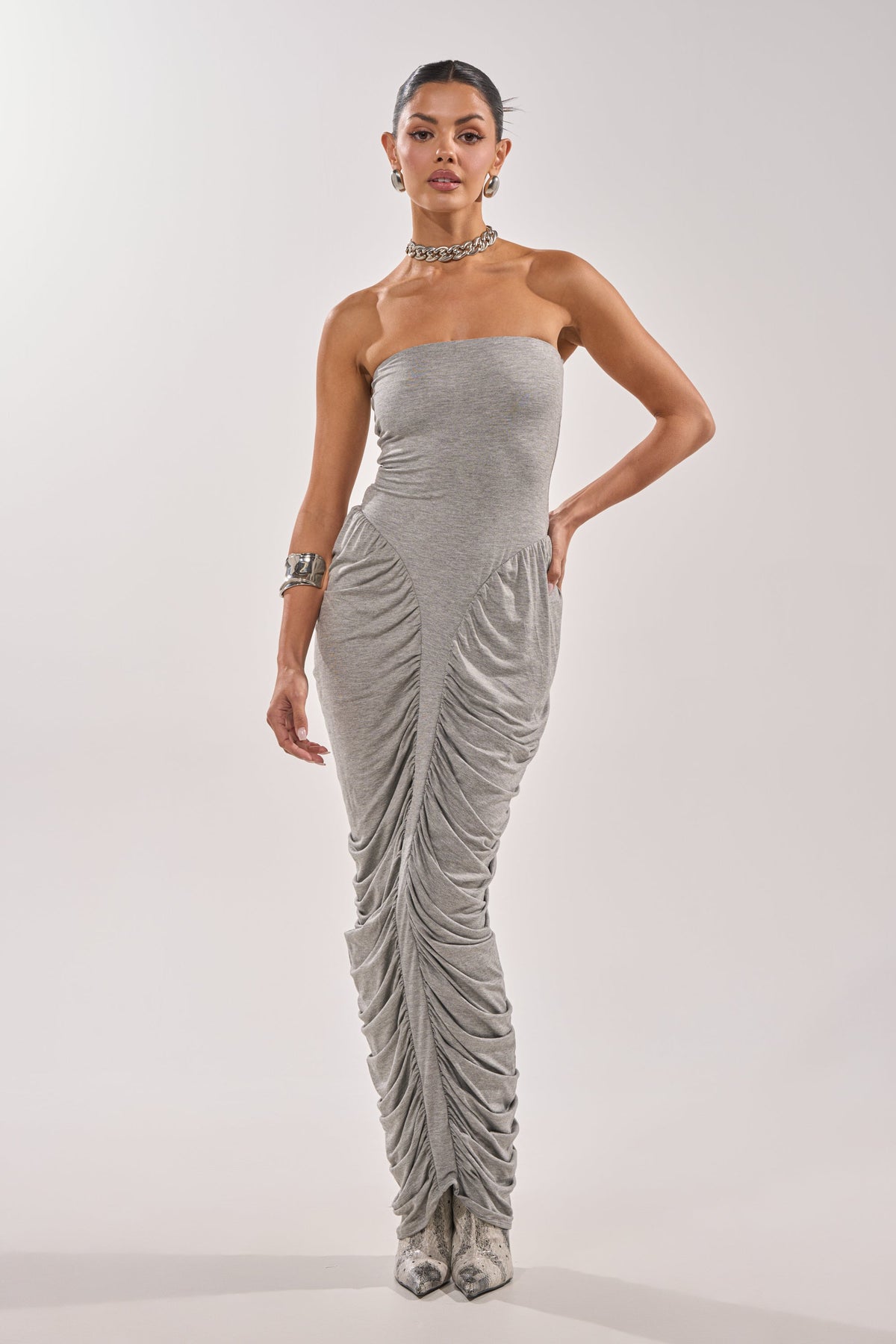 CLASSIC CHIC STRAPLESS MAXI DRESS