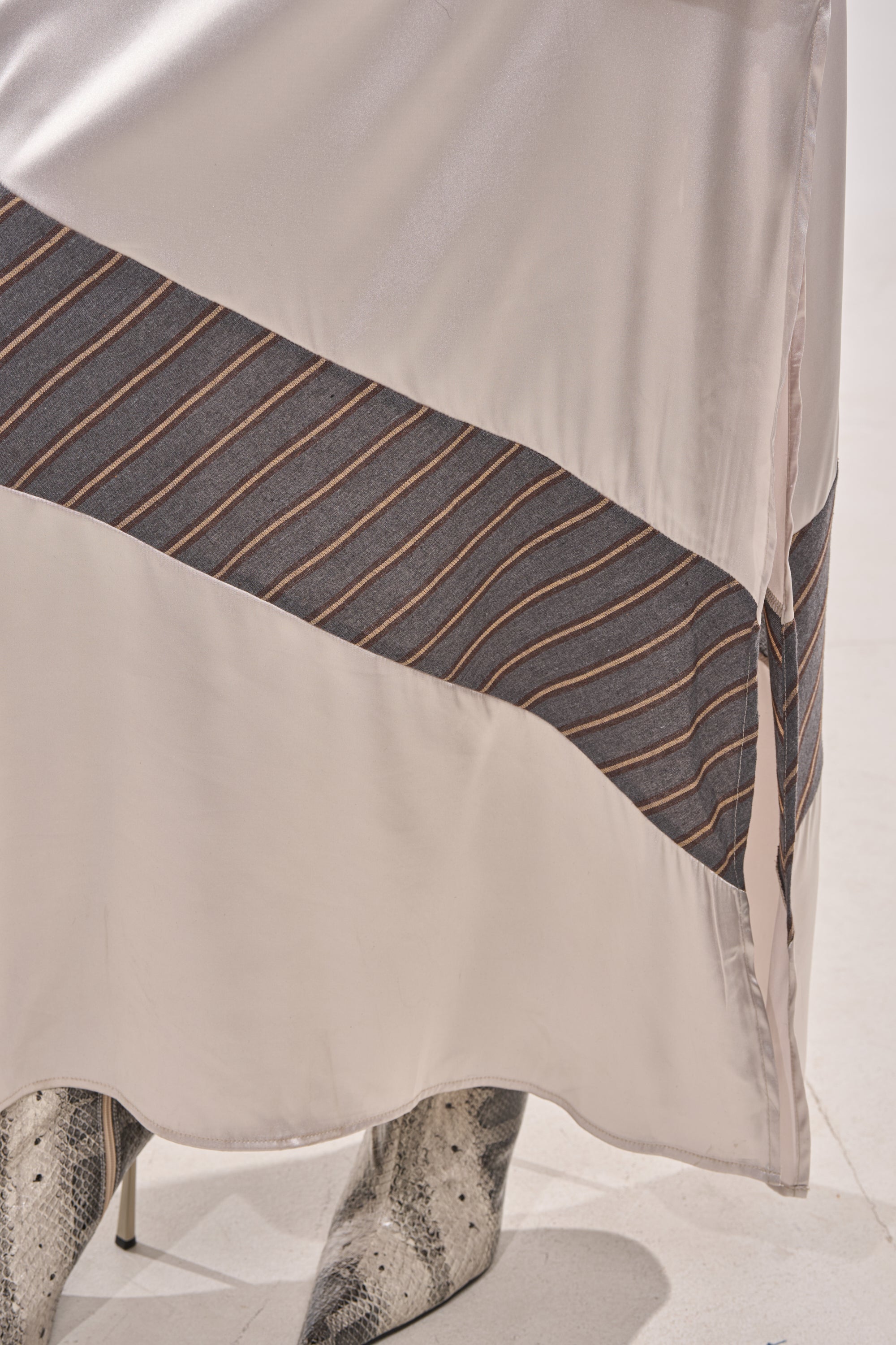 BONDI PATCHWORK HOODED MAXI DRESS IN GREY