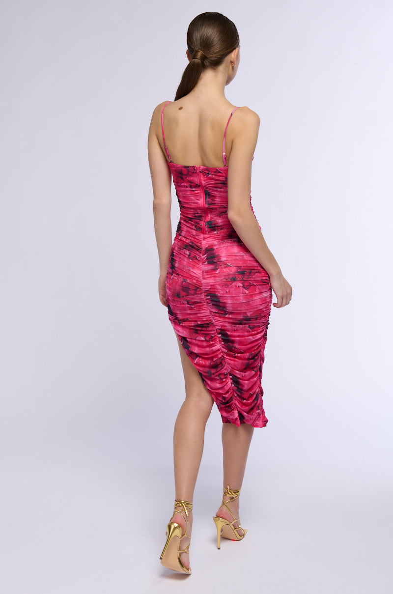 FEELING FINE RUCHED MIDI DRESS